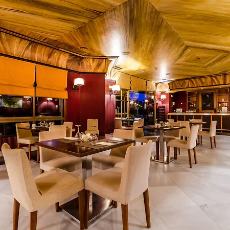 埃克瓜达莱特酒店 酒店 4*